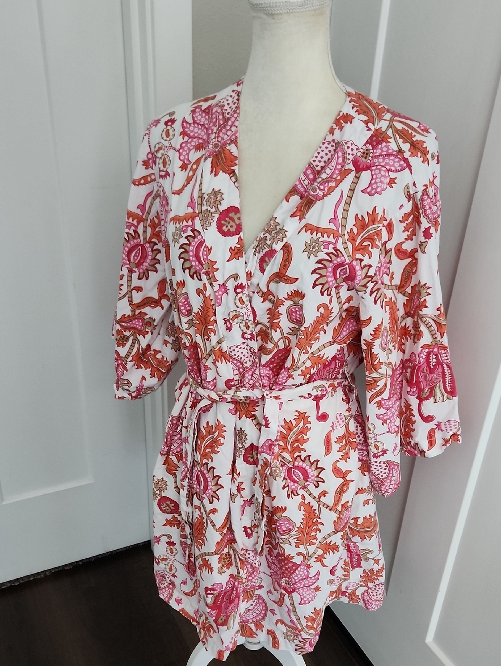 Roller Rabbit Amanda Robe in Orange motif EUC